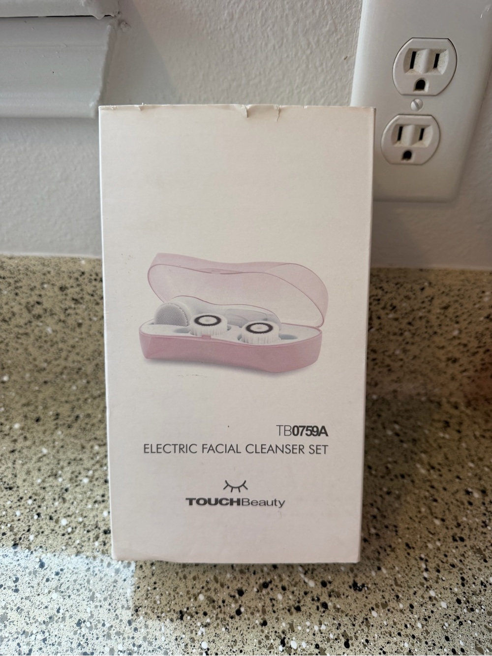 TOUCHBeauty Pink Electric Facial Cleansing Brush Set